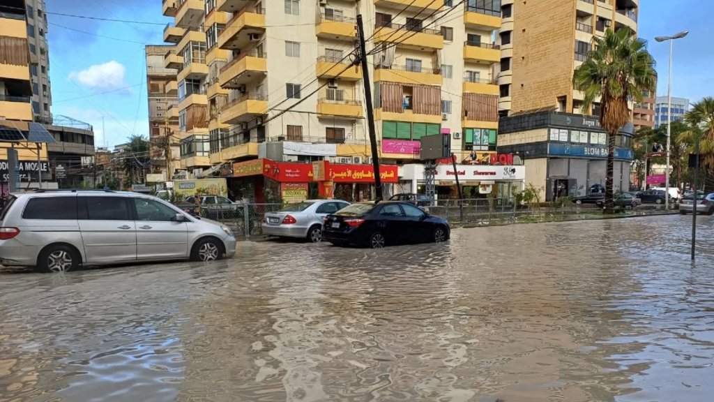 بالفيديو والصور- الأمطار والسيول تُغرق شوارع صيدا وجوارها